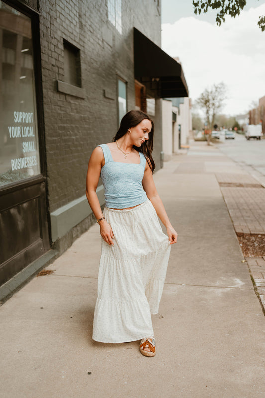 BLUE FLORAL STRETCH TANK