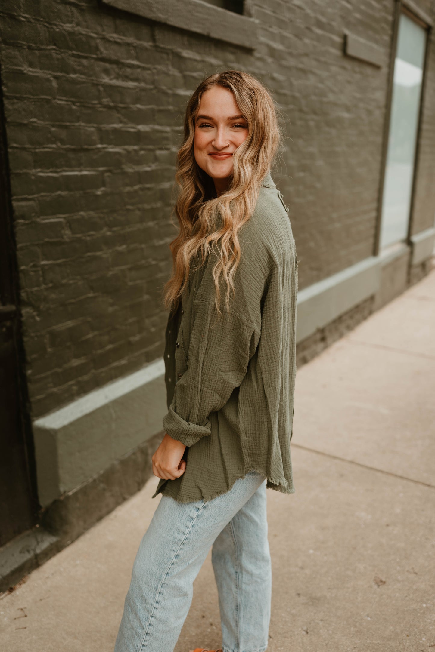 OLIVE GAUZE BUTTON DOWN TOP