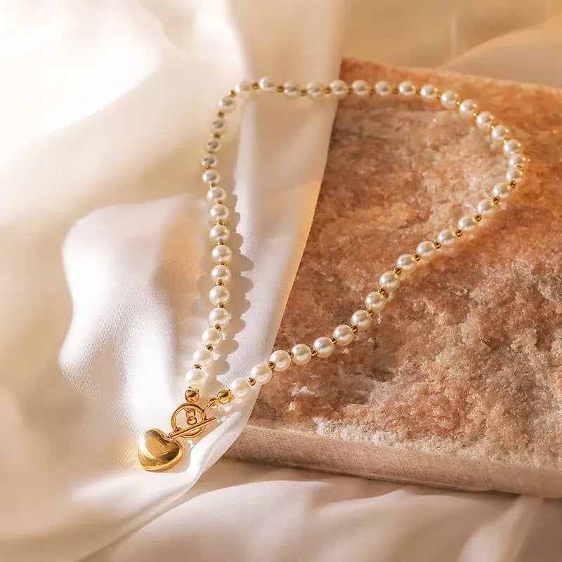 PEARL HEART PENDANT NECKLACE