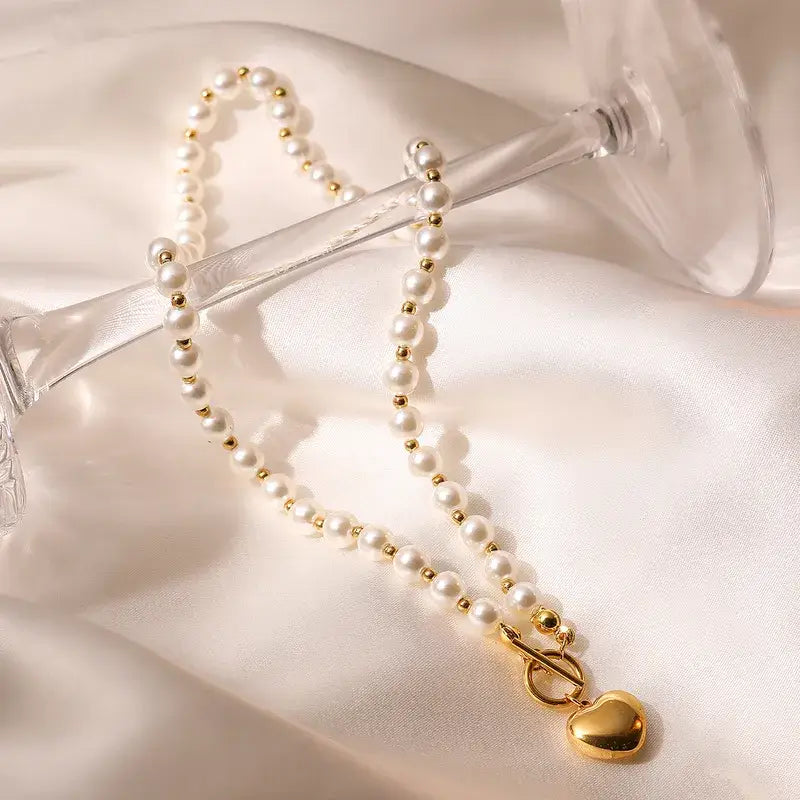 PEARL HEART PENDANT NECKLACE