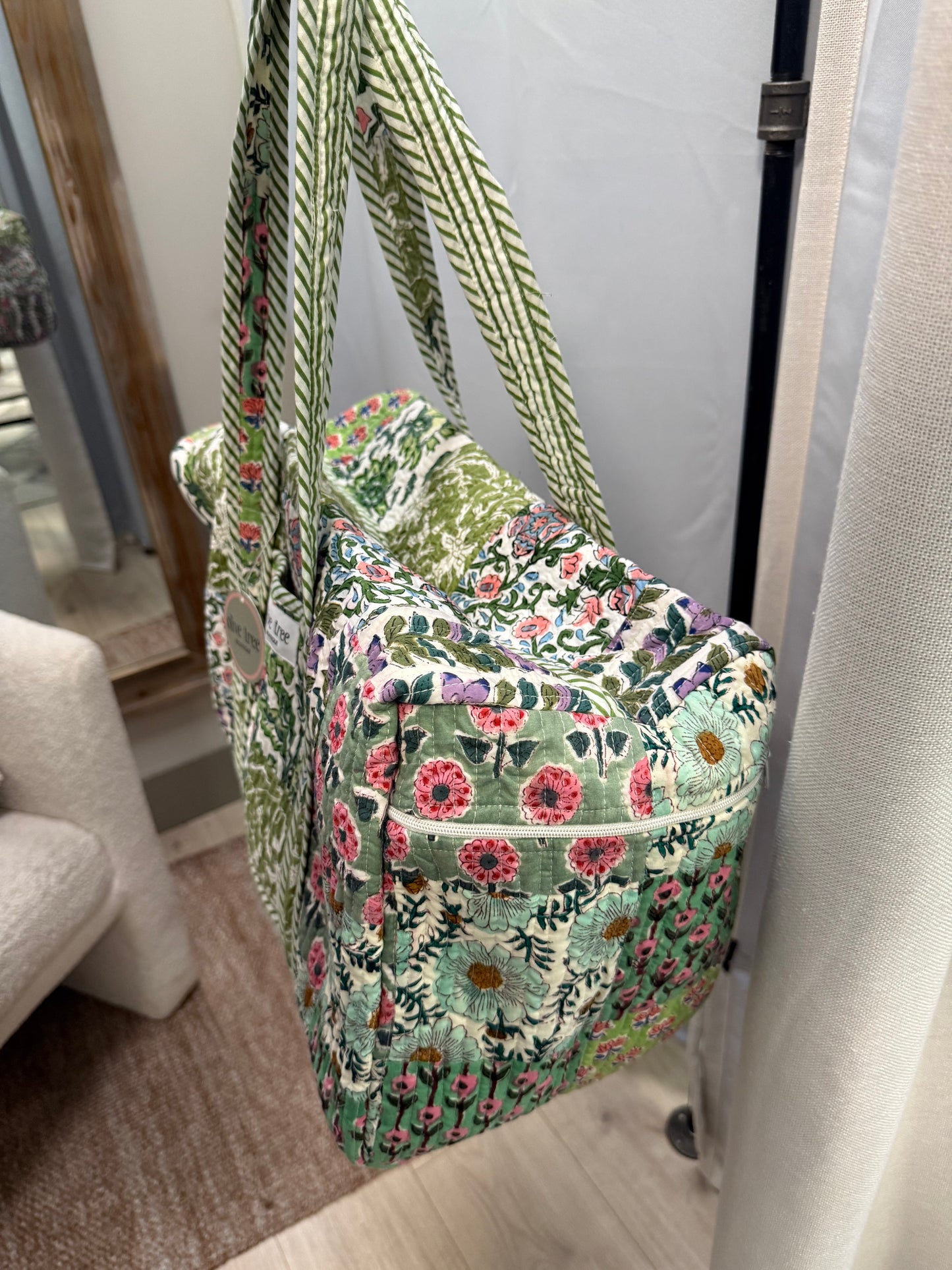 SAGE QUILTED PATCHWORK DUFFLE