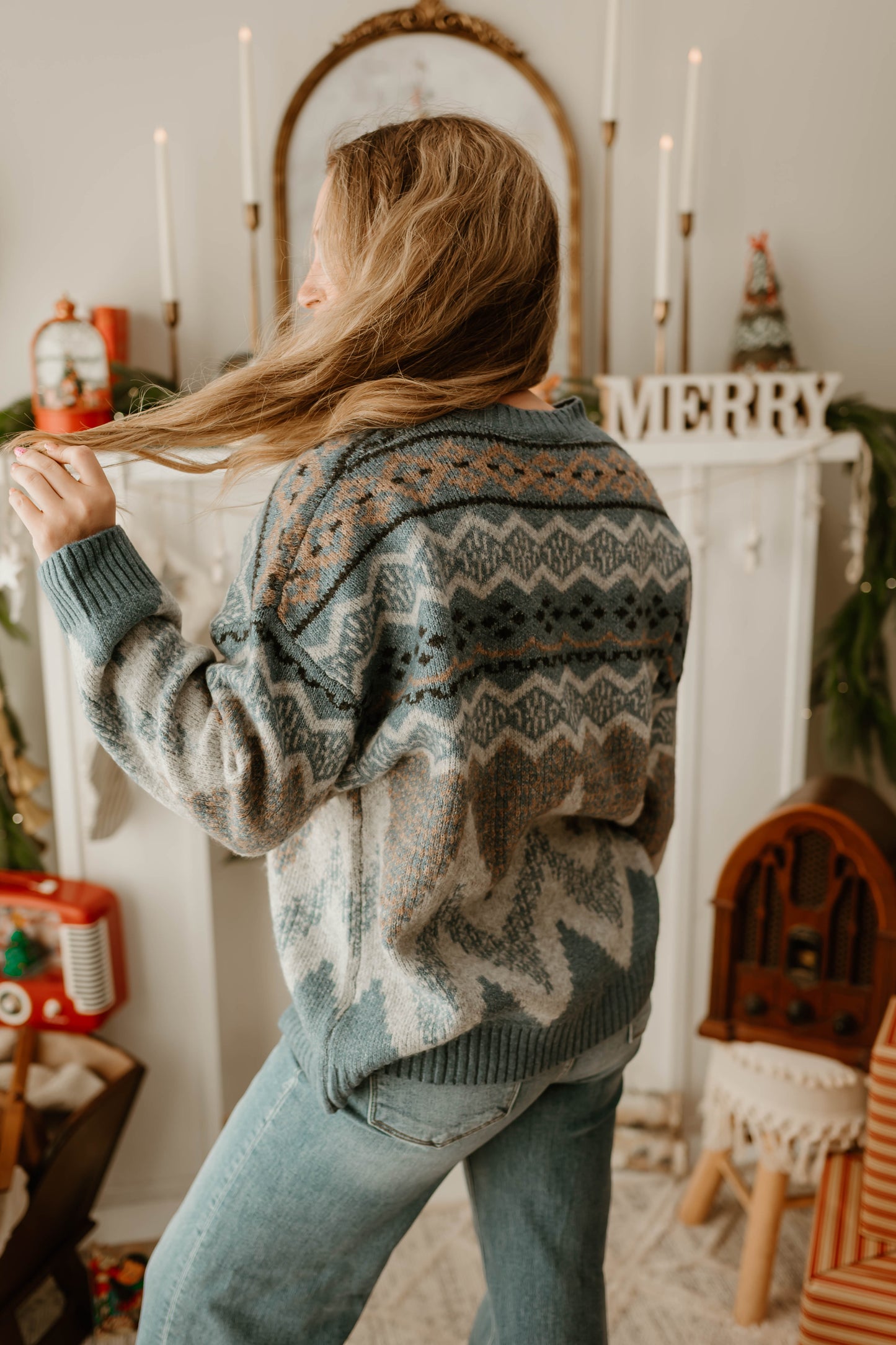 BLUE NORDIC KNIT SWEATER