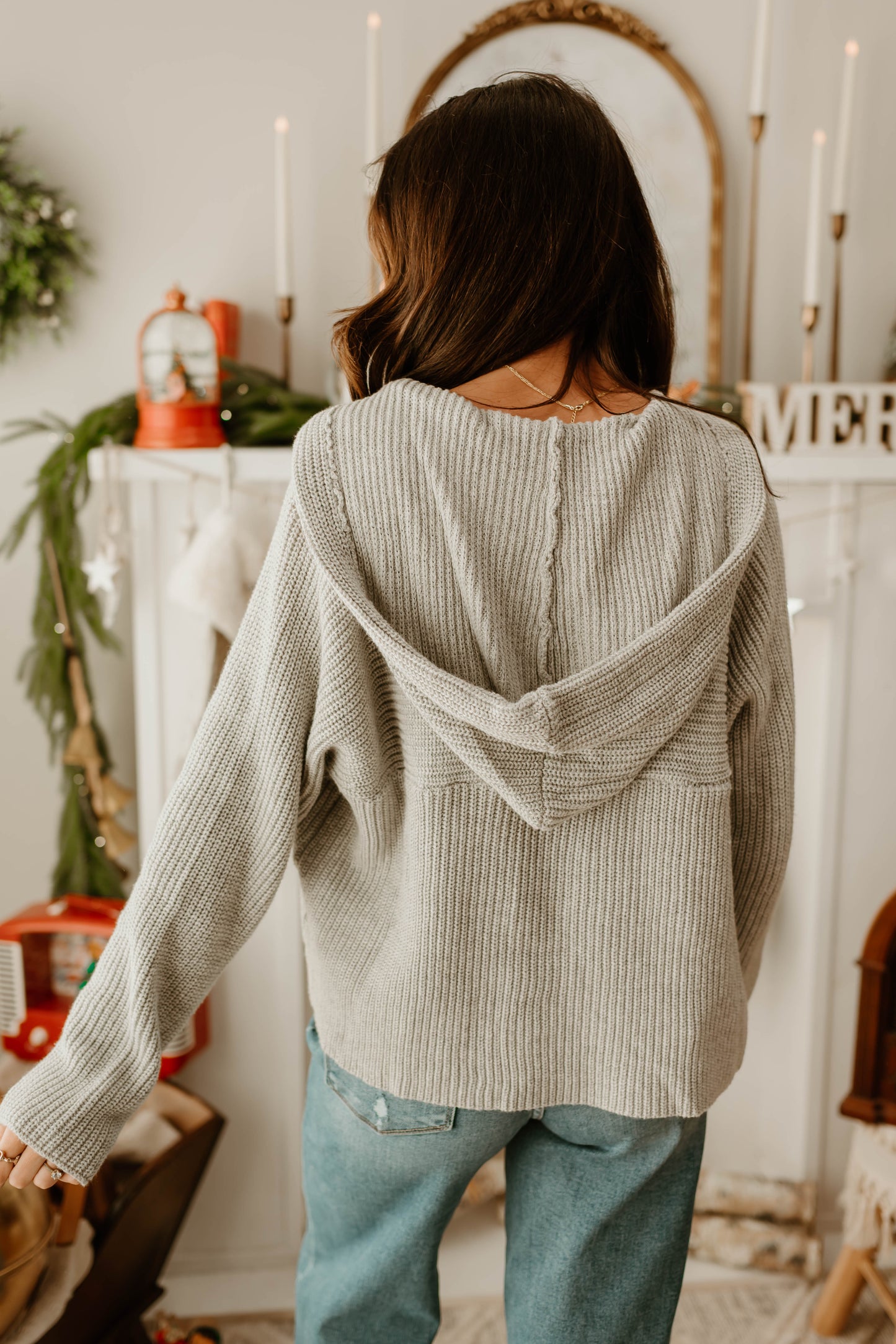 LIGHT GRAY KNIT ZIP UP