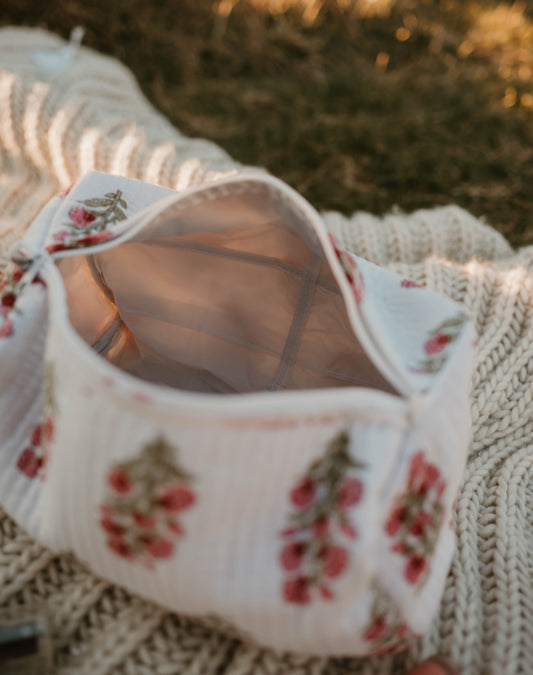 PINK + IVORY FLORAL MAKEUP BAG
