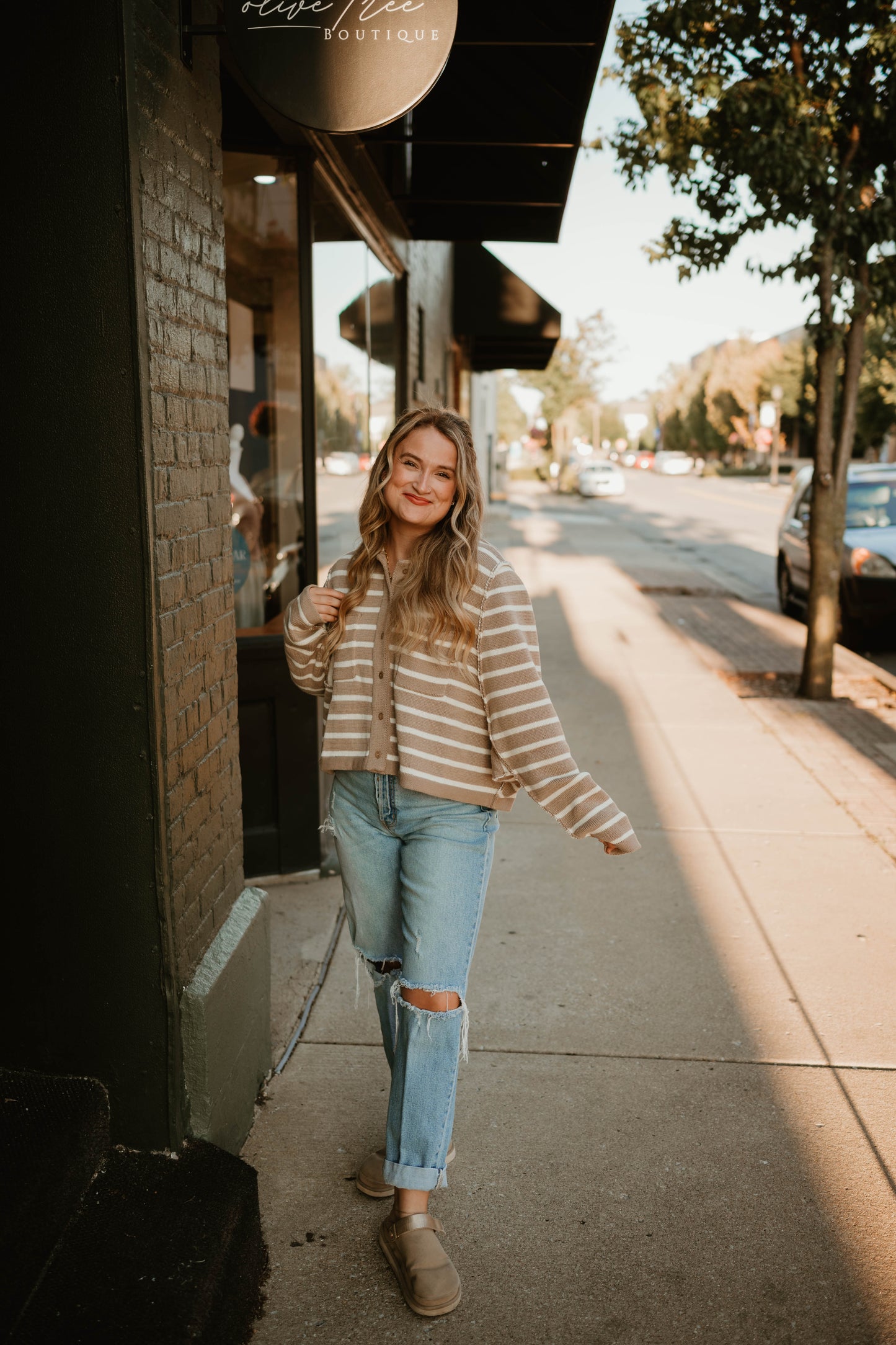 MOCHA STRIPED COLLARED SWEATER