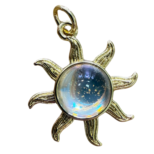 OPAL SUN CHARM
