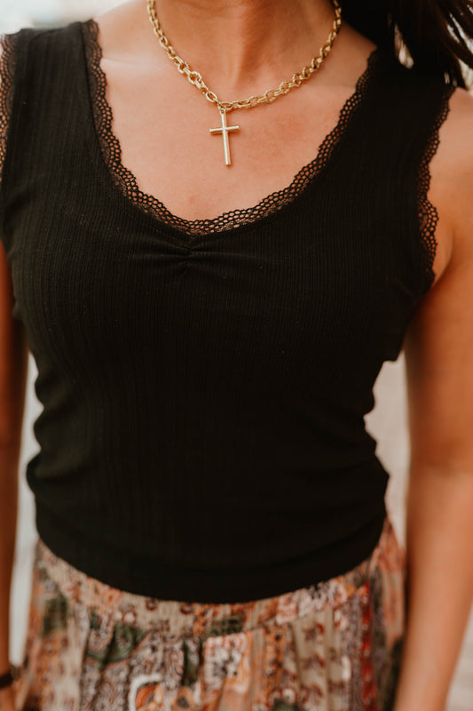 BLACK LACE TRIM CROPPED TANK