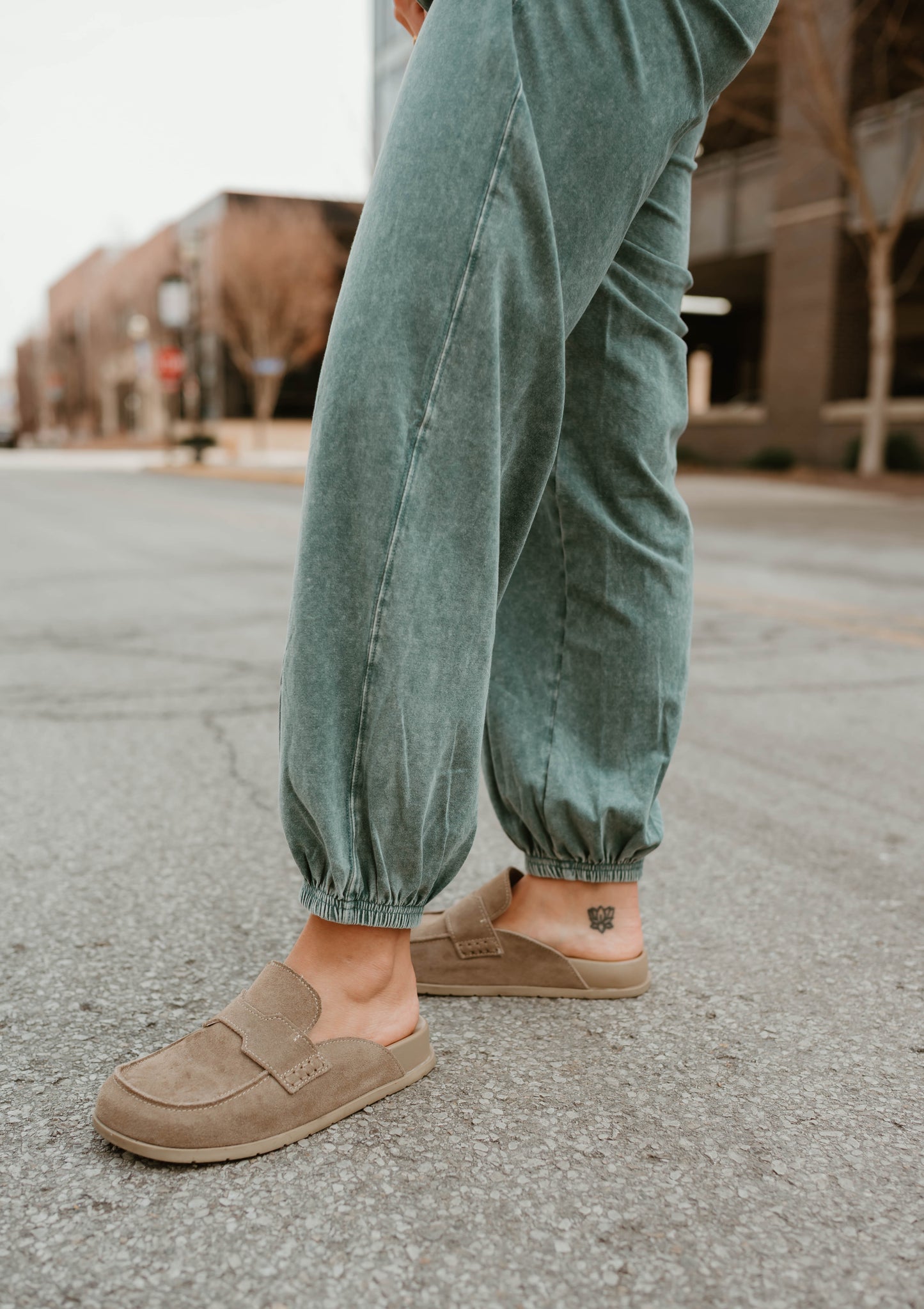 TEAL WRAP FRONT CROPPED TEE + JOGGER SET