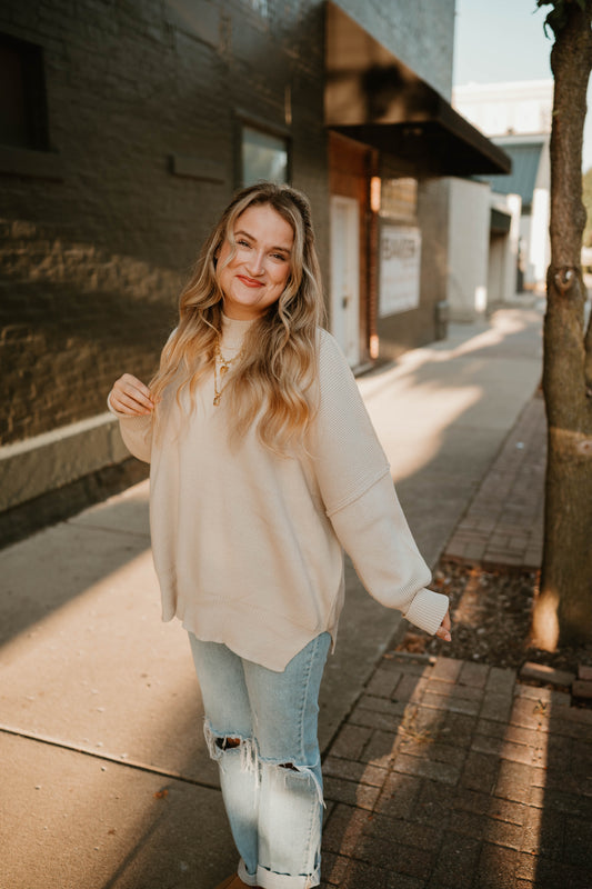 SAND SIDE SLIT SWEATER