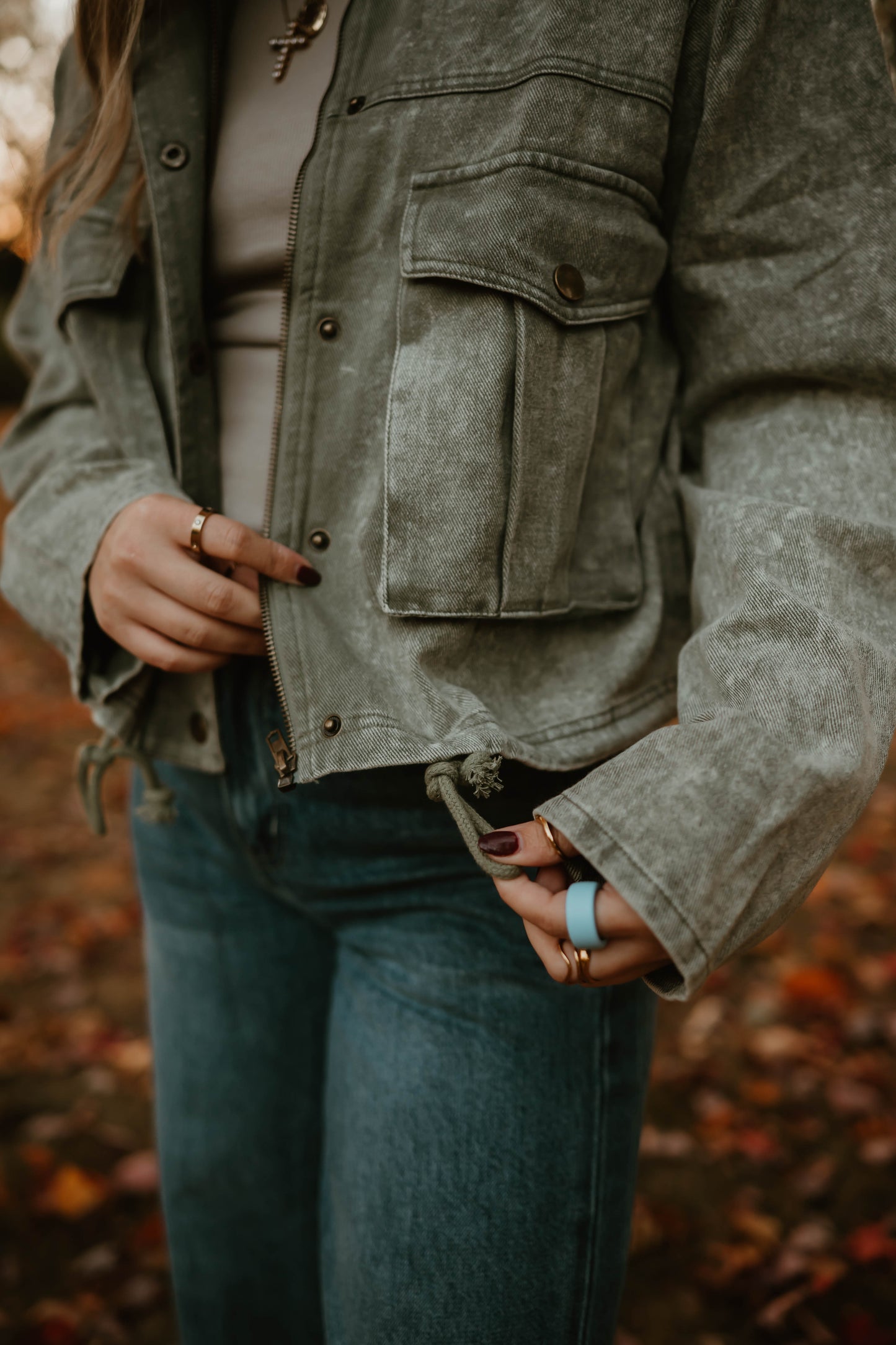 CORDUROY COLLARED CROP UTILITY JACKET
