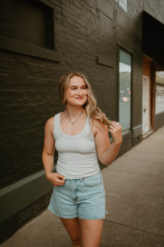 GRAY RIBBED STRETCH TANK