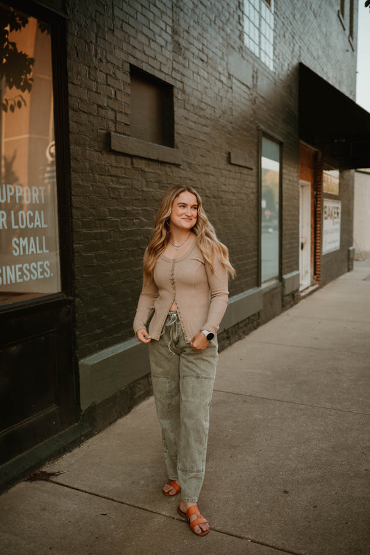 MOCHA WAFFLE BUTTON LONG SLEEVE