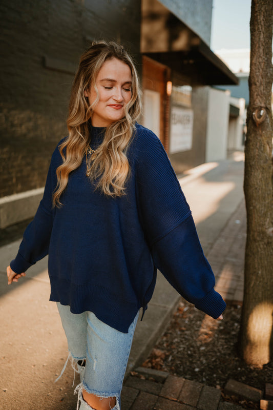 BLUE SIDE SLIT SWEATER