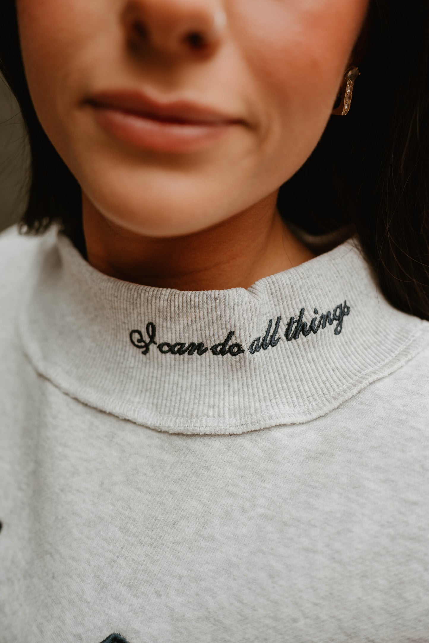 PHIL 4:13 MOCK NECK PULLOVER