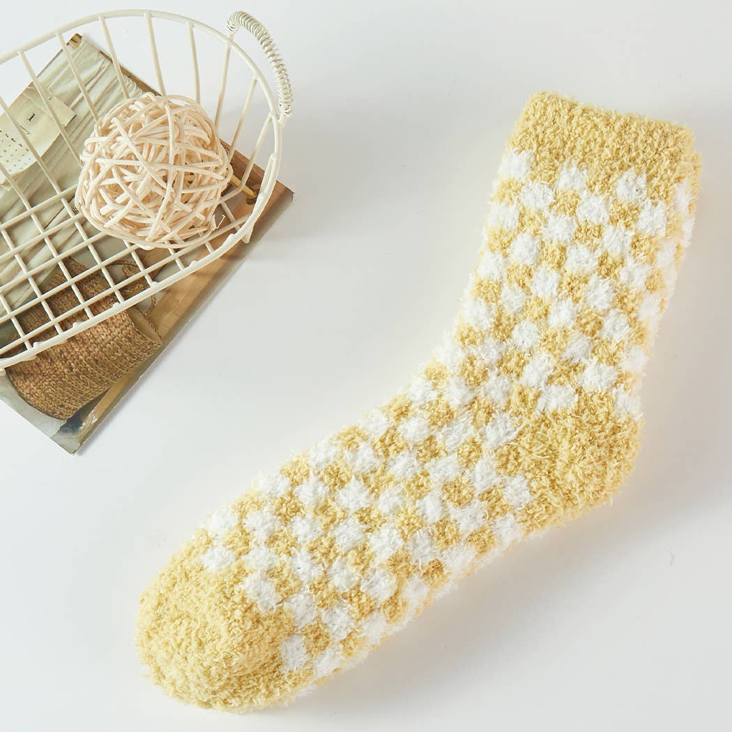 Checkerboard Pattern Fuzzy Sleep Socks