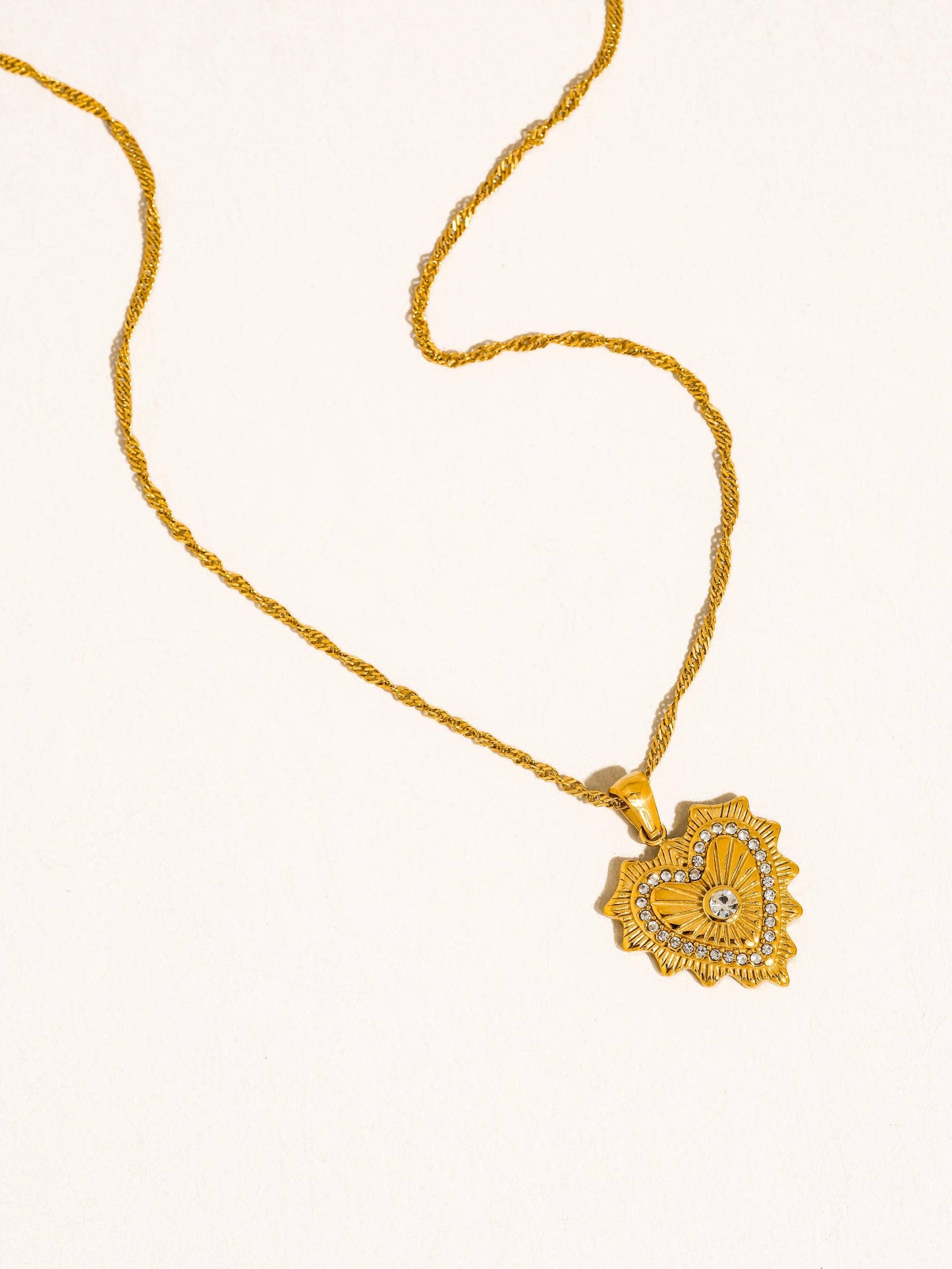 NON TARNISH ANTIQUE HEART NECKLACE