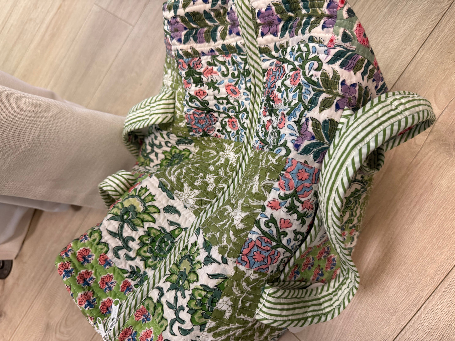 SAGE QUILTED PATCHWORK DUFFLE