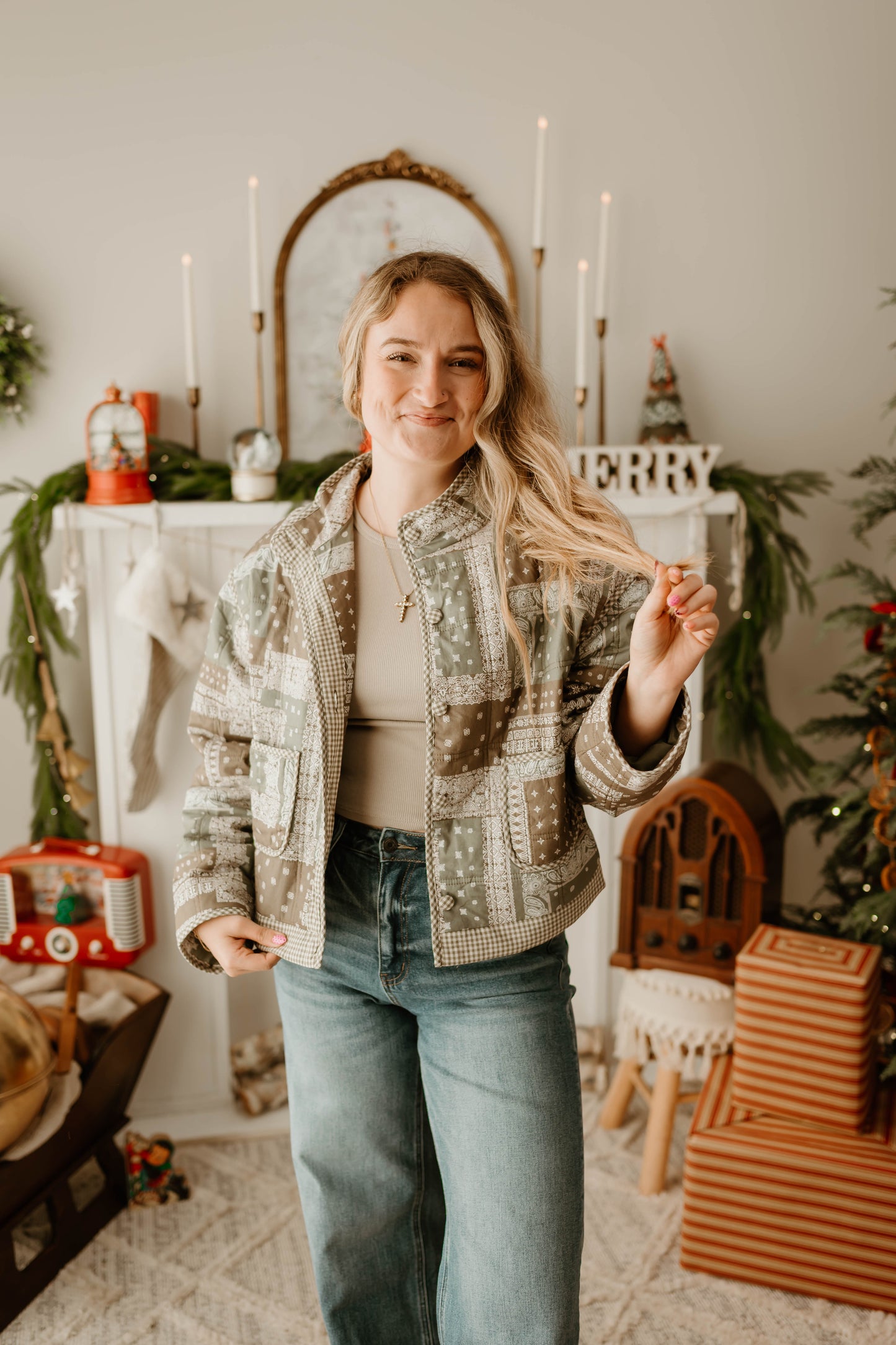 OLIVE PAISLEY LIGHTWEIGHT JACKET