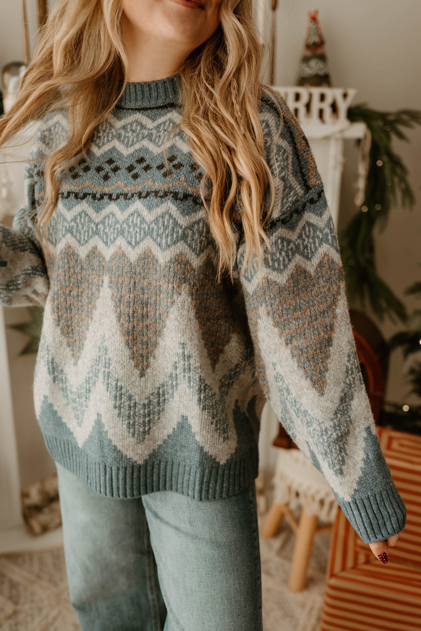 BLUE NORDIC KNIT SWEATER