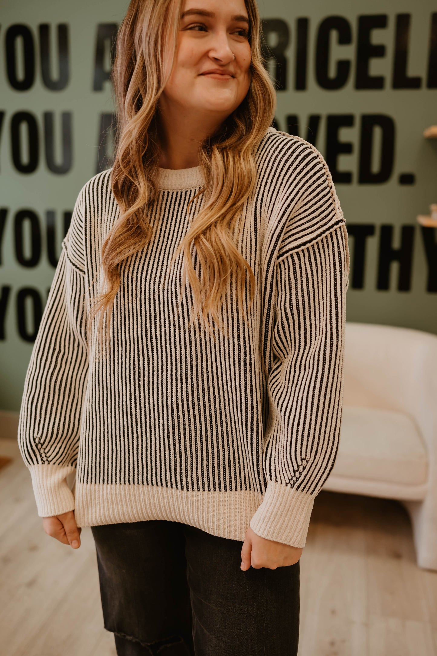 BLACK TWO TONED CHENILLE SWEATER