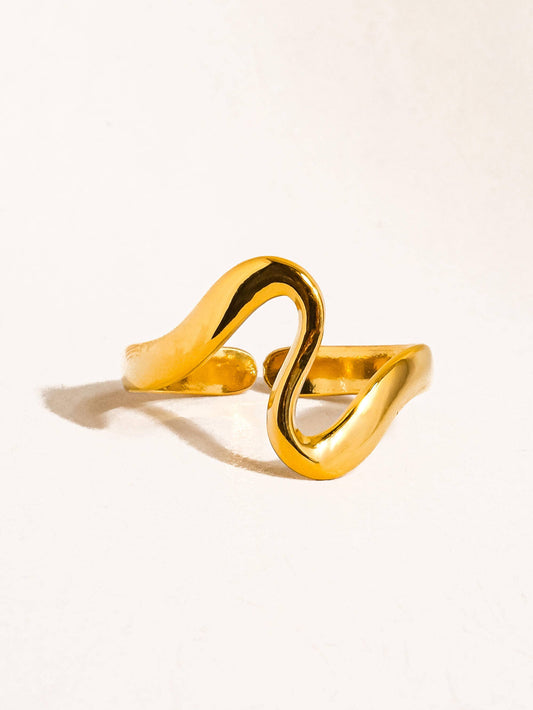 NON TARNISH WAVE ABSTRACT RING