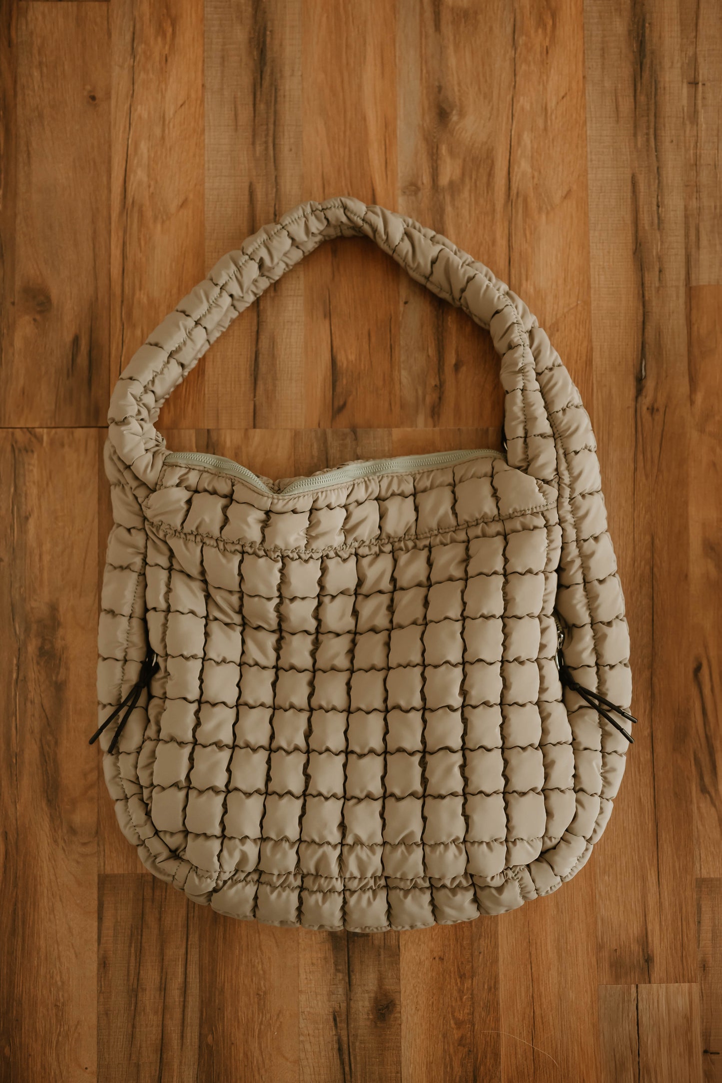 QUILTED PUFFER BAG