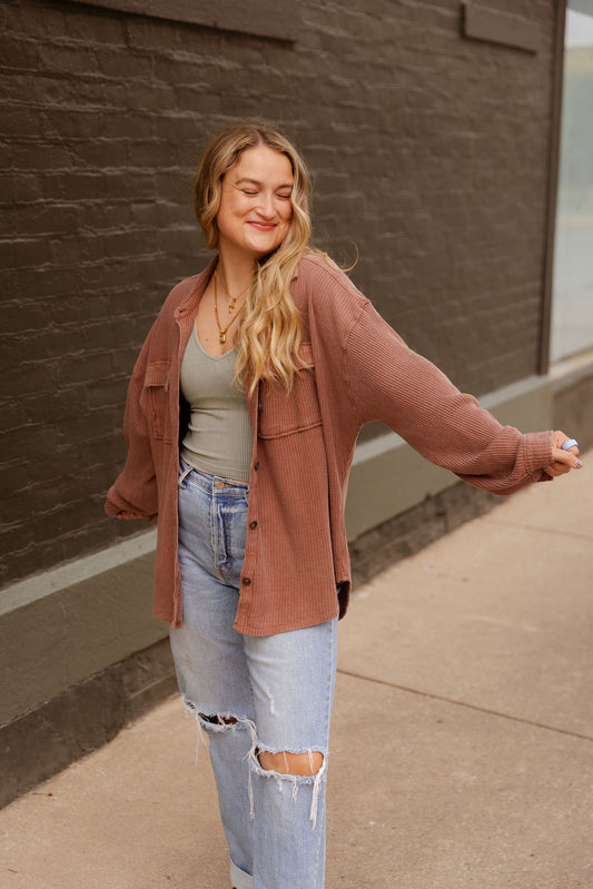 CHESTNUT WAFFLE KNIT SHACKET