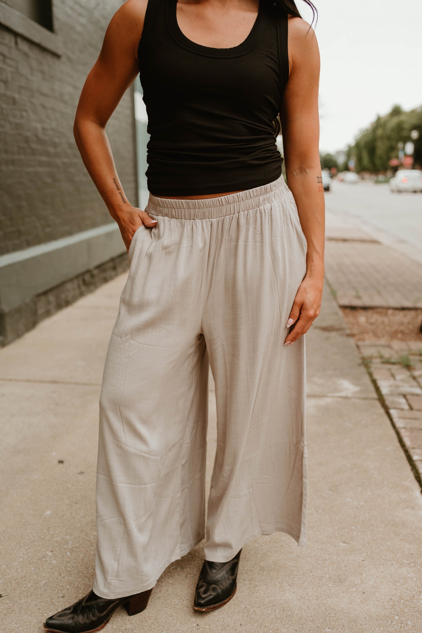 SAND ELASTIC WAIST LINEN PANTS