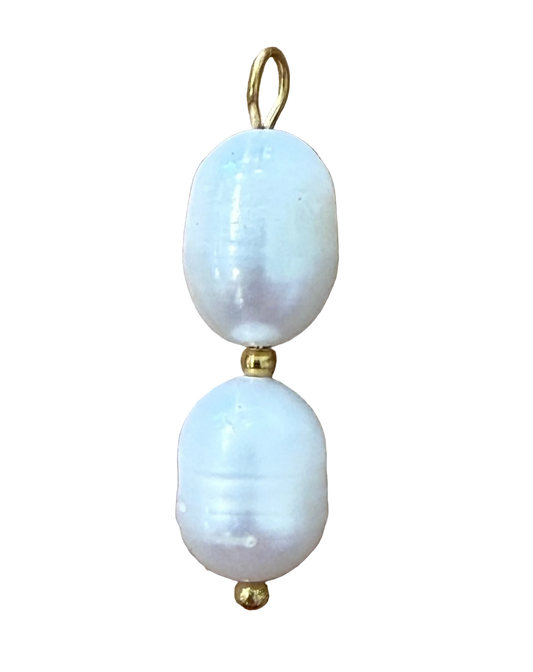 DOUBLE PEARL CHARM