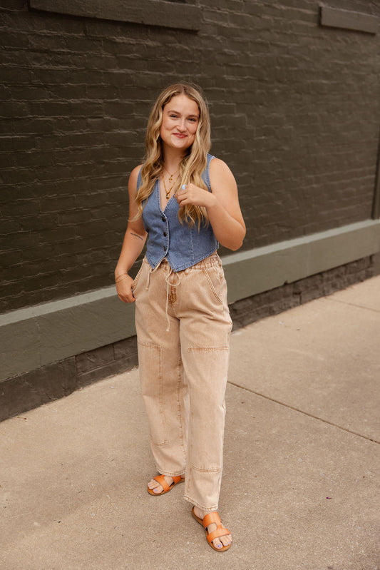 TAN MINERAL WASH BARREL JEANS