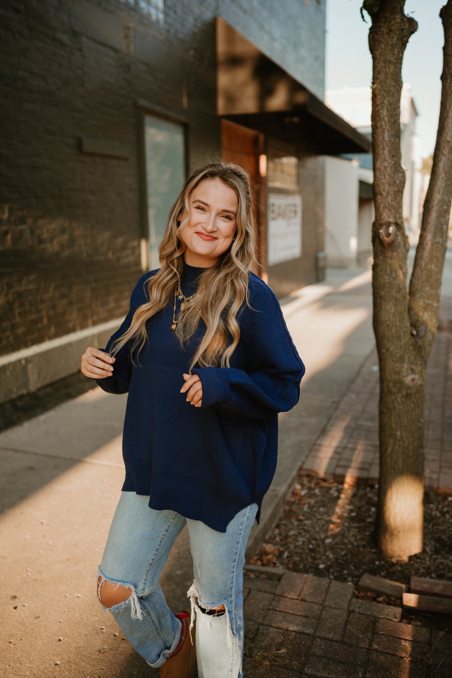 BLUE SIDE SLIT SWEATER