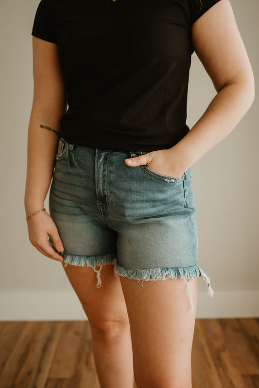 MID RISE FRAYED DENIM SHORTS