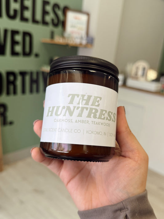 HUNTRESS SOY CANDLE