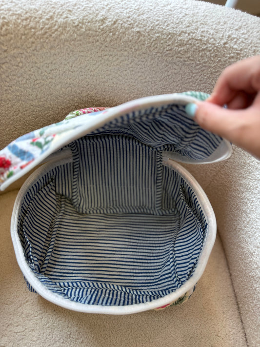 MULTI PATCH MAKEUP BAG