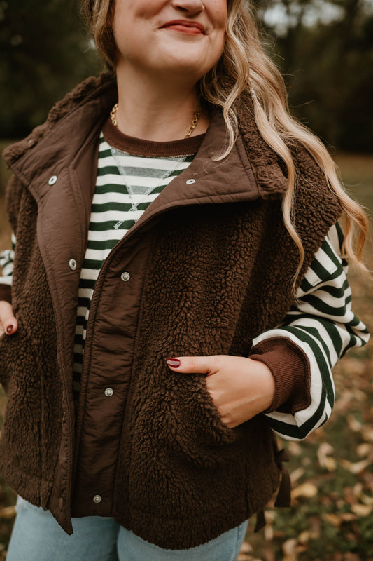 CHOCOLATE SHERPA VEST
