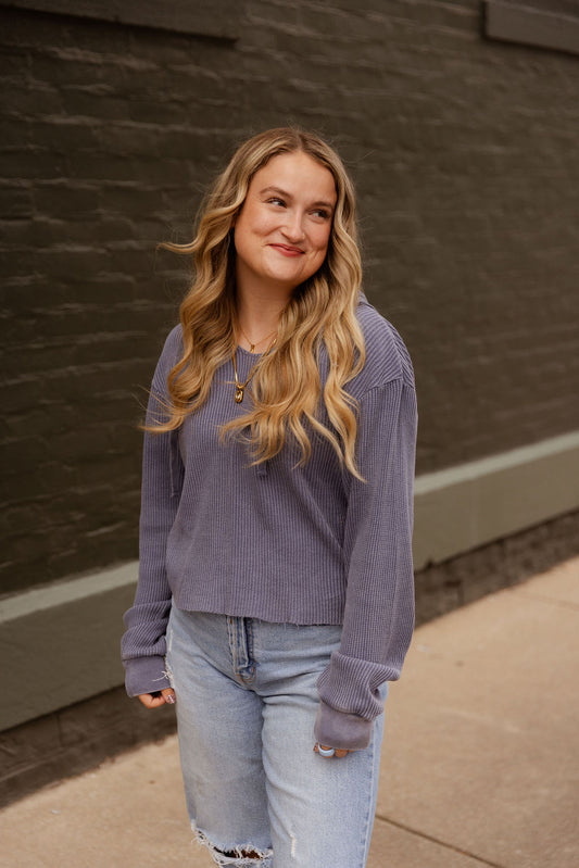 INDIGO CROPPED WAFFLE KNIT HOODIE