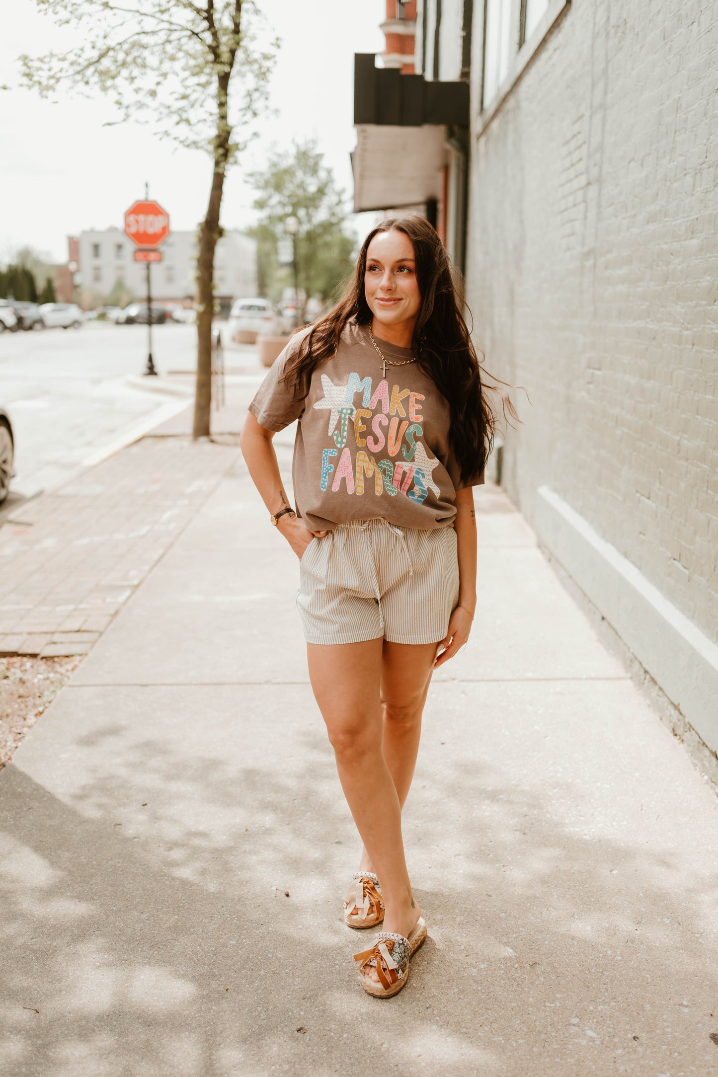 TAUPE STRIPED DRAWSTRING SHORTS