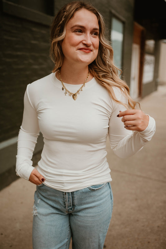 WHITE RIBBED LONG SLEEVE TOP