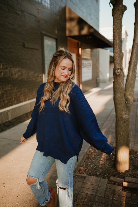 BLUE SIDE SLIT SWEATER