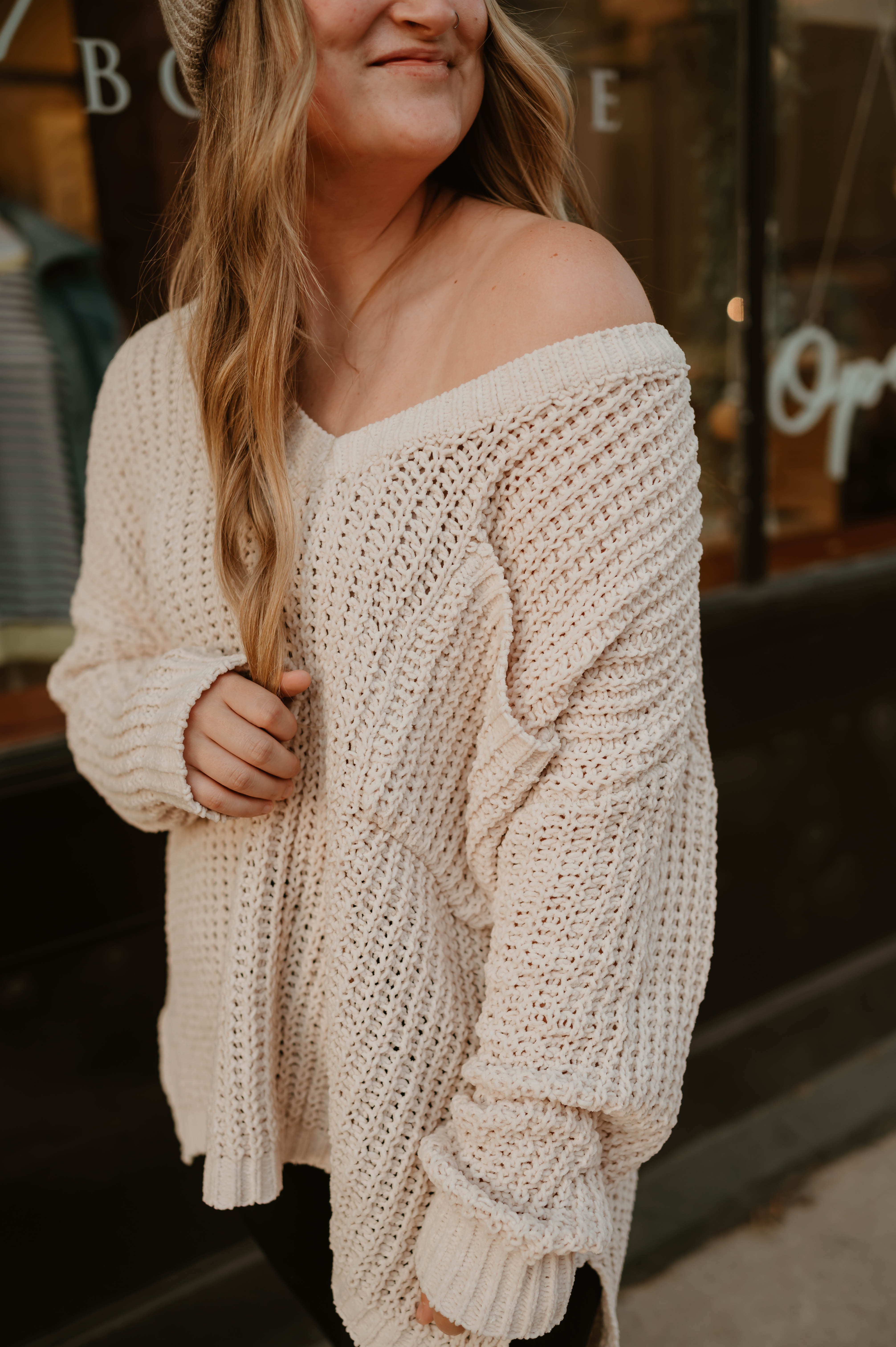 CHENILLE CABLE KNIT SWEATER