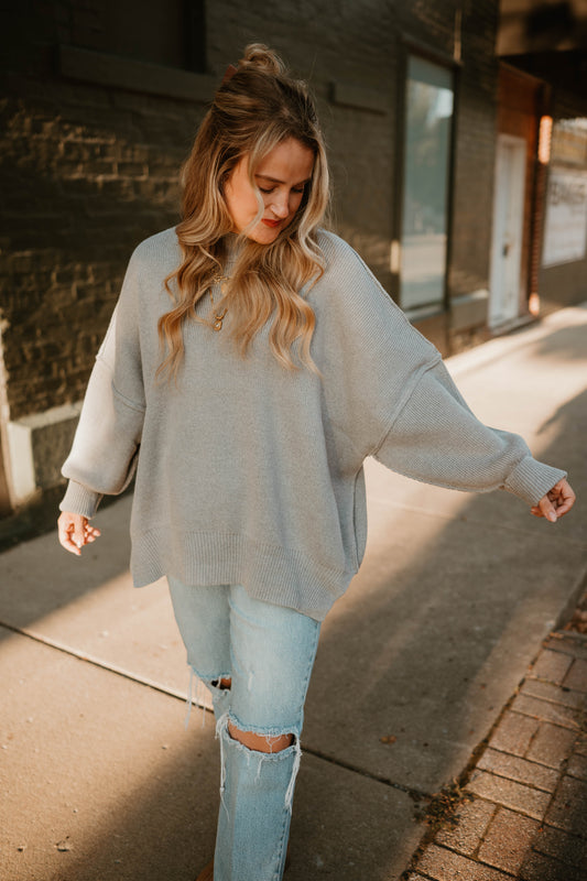 GRAY SIDE SLIT SWEATER