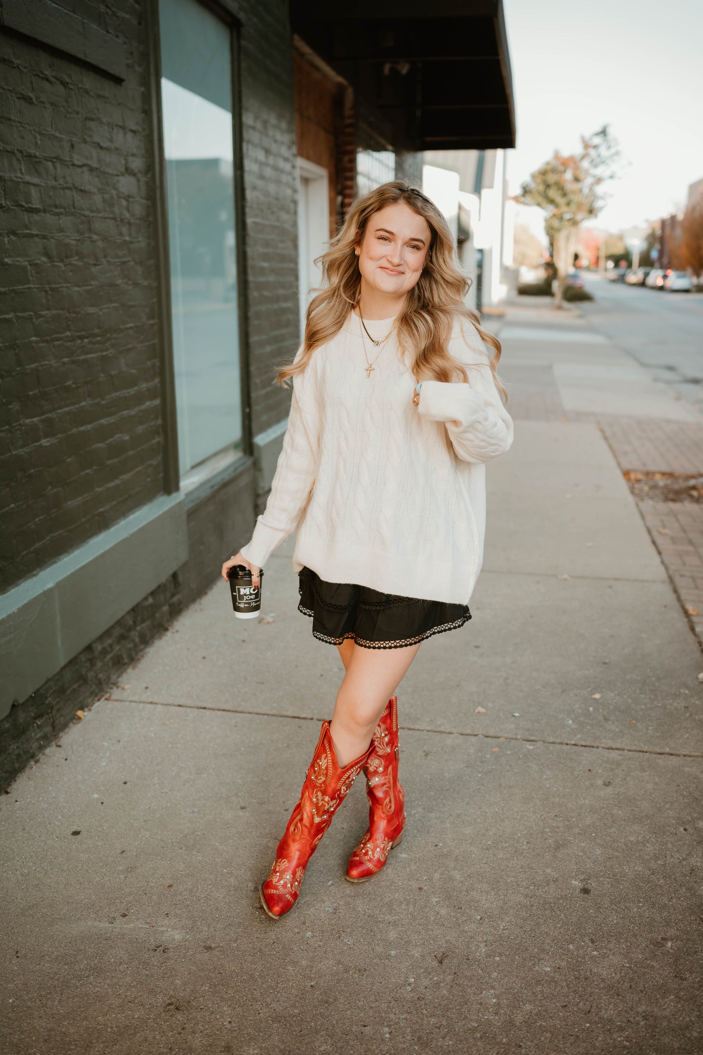 BLACK TIERED MINI SKORT