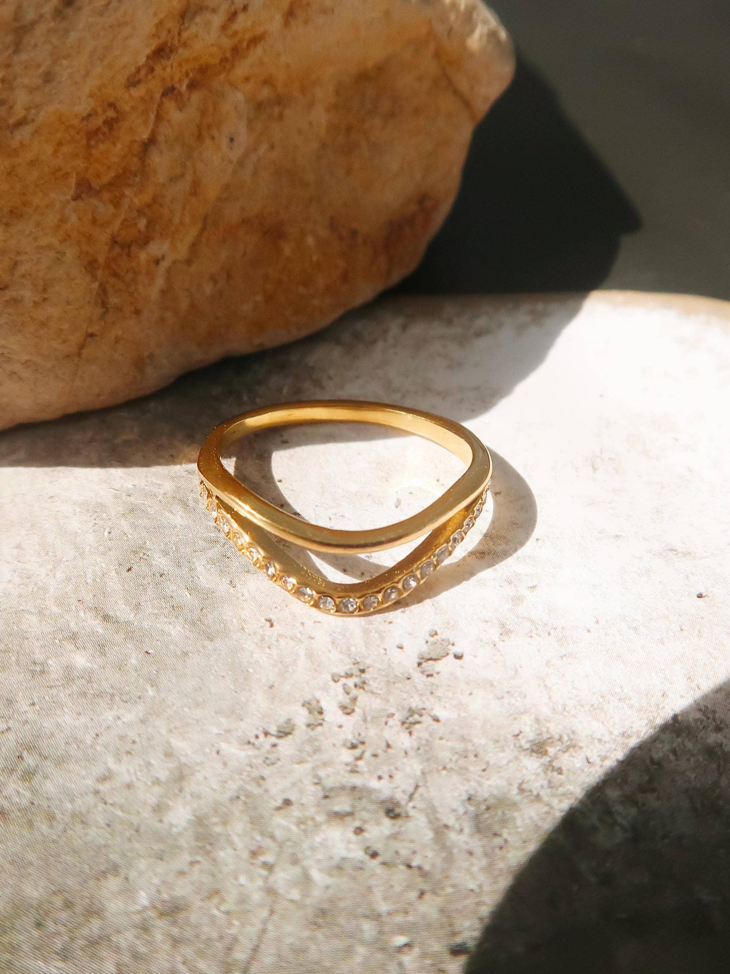 GOLD NON TARNISH DIAMOND V RING