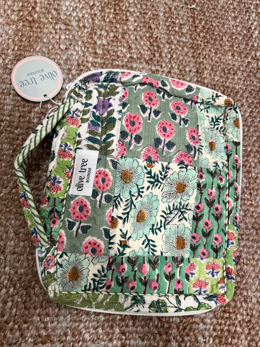 SAGE QUILTED PATCHWORK BIBLE CASE