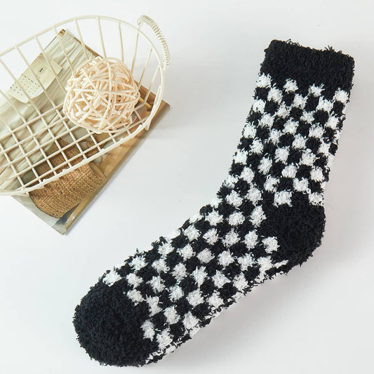 Checkerboard Pattern Fuzzy Sleep Socks