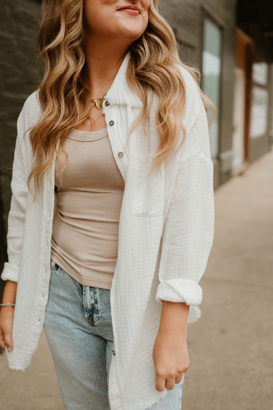 WHITE GAUZE BUTTON DOWN TOP
