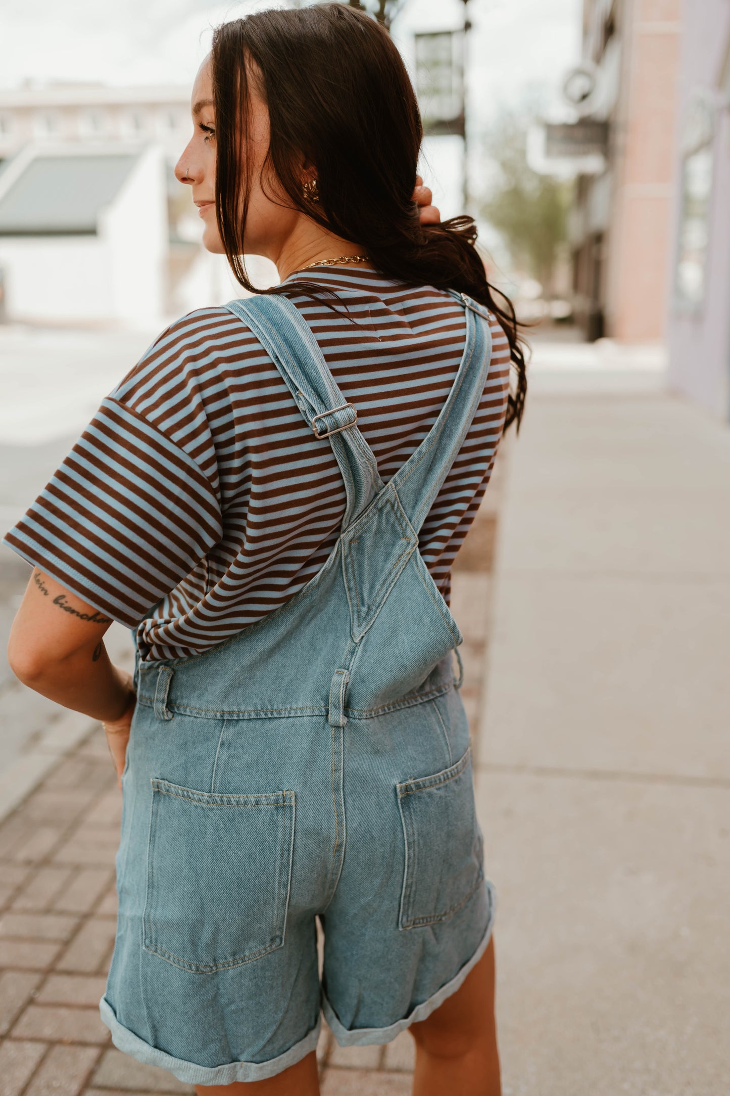 DENIM CROSS BACK SHORT OVERALLS