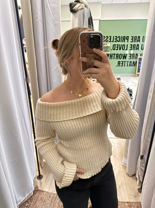 IVORY OFF-SHOULDER CROPPED SWEATER