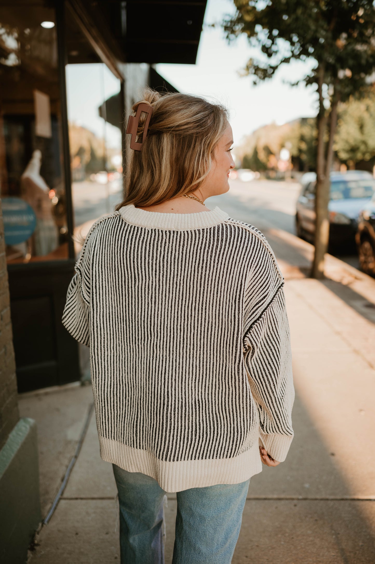 BLACK + IVORY TWO TONE SWEATER