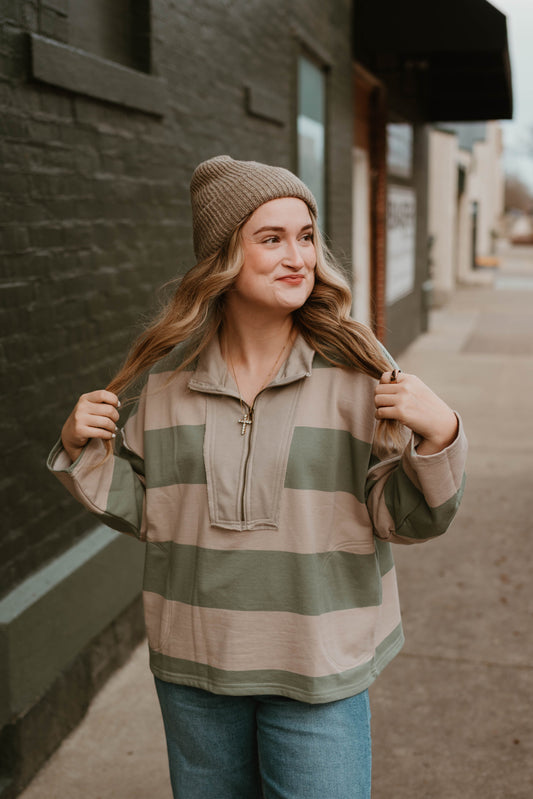 GREEN + BEIGE HALF ZIP PULLOVER